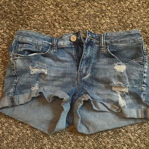 light wash jean shorts